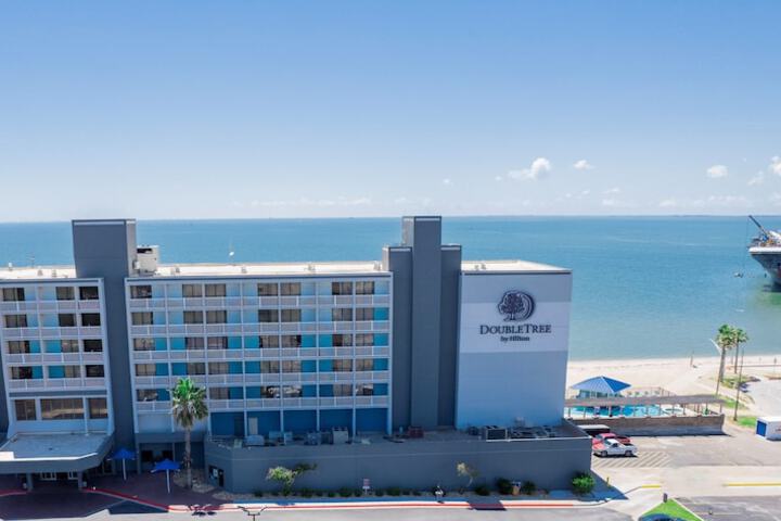 DoubleTree by Hilton Corpus Christi Beachfront