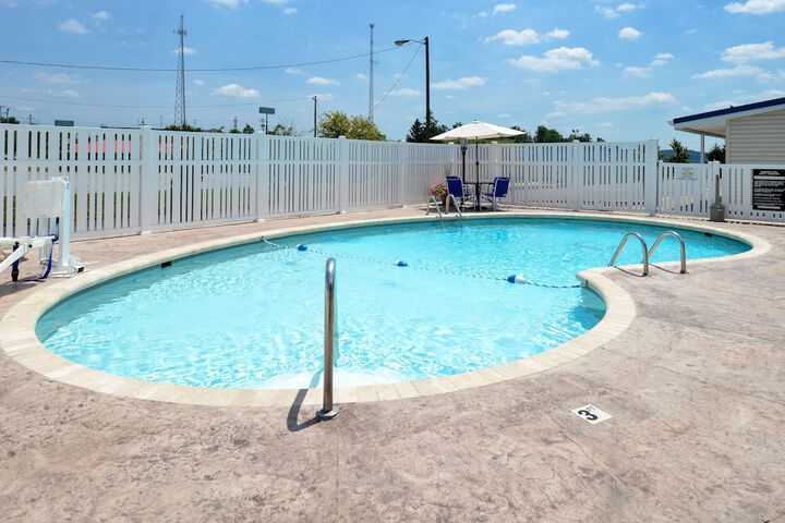 Pool 8 of 30