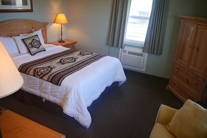 Room 26 of 45