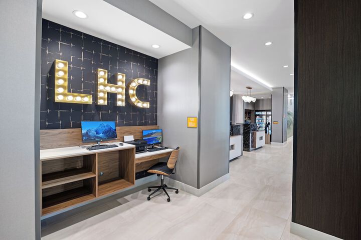 La Quinta Inn & Suites by Wyndham La Habra
