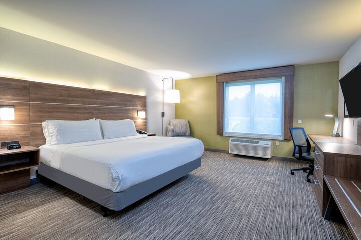 Room 32 of 56