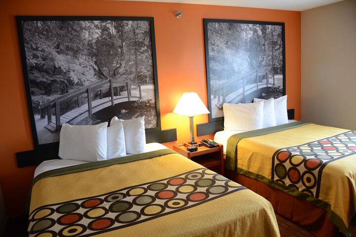 Room 14 of 30