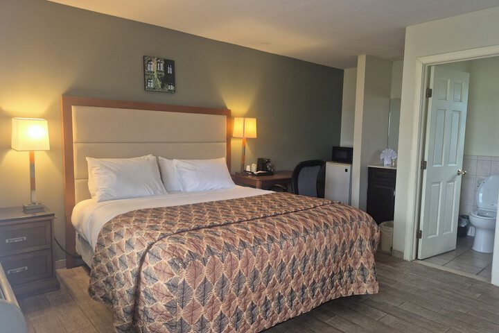 Maple Leaf Motel