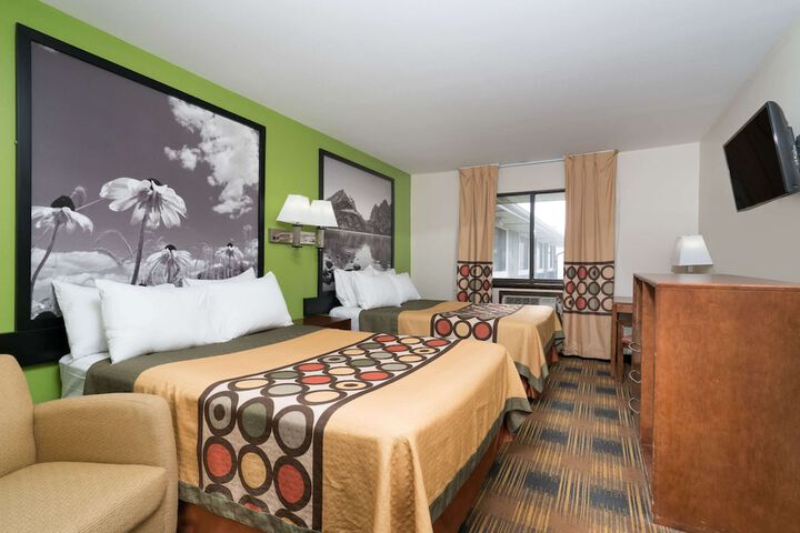 Room 16 of 22