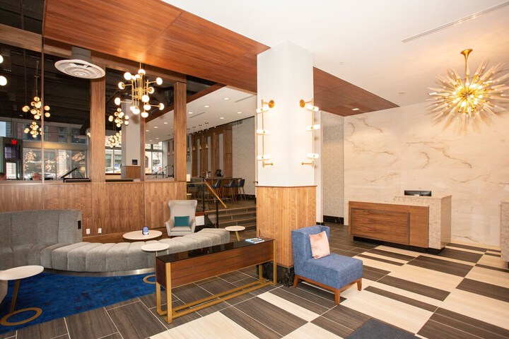 BLU-Tique Akron, a Tribute Portfolio Hotel