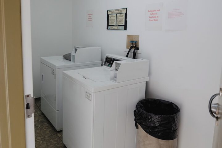 Room 33 of 40