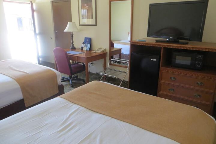 Red Coach Inn