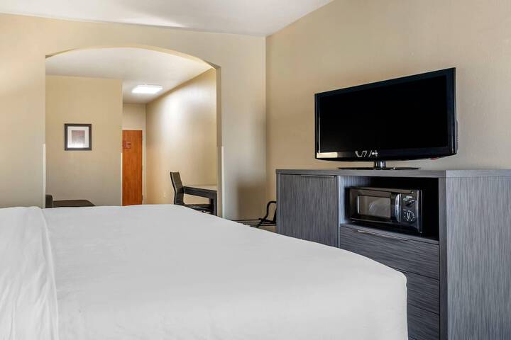 Comfort Inn & Suites Pauls Valley - City Lake