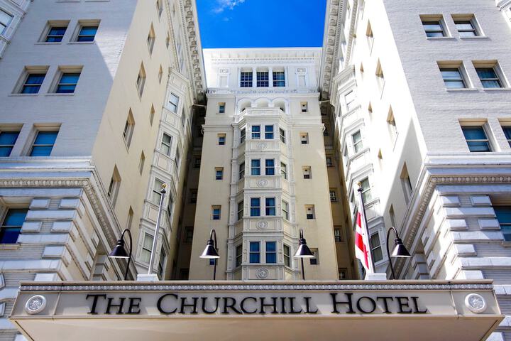 Hotel 7 of 99