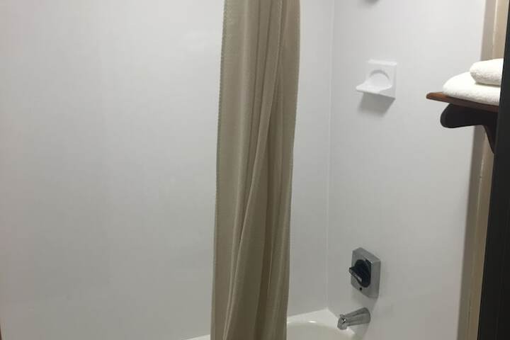 Room 7 of 38