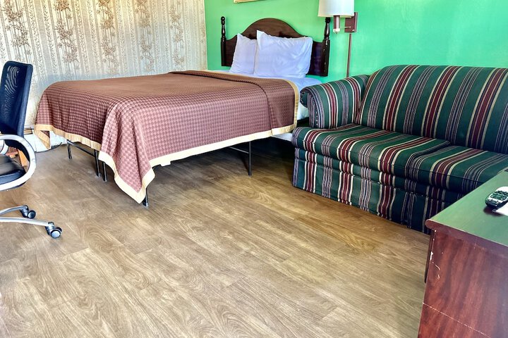 Travelers Inn Motel