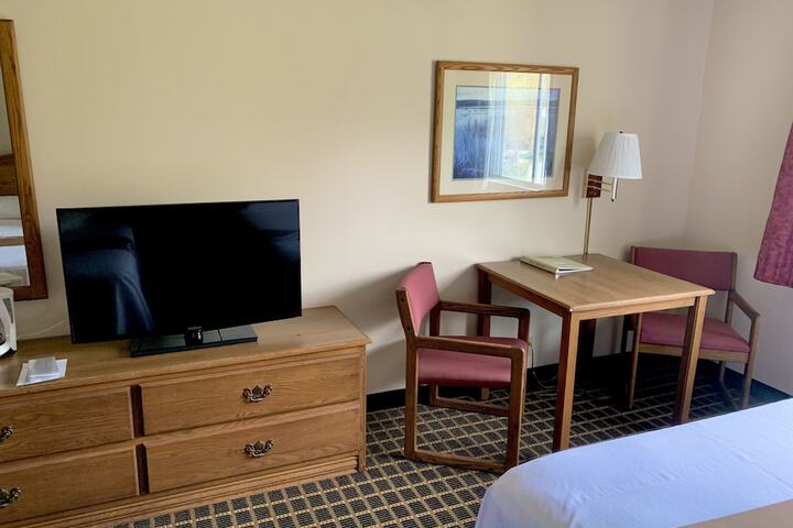 Room 27 of 52