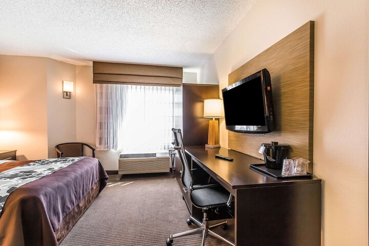 Room 41 of 61