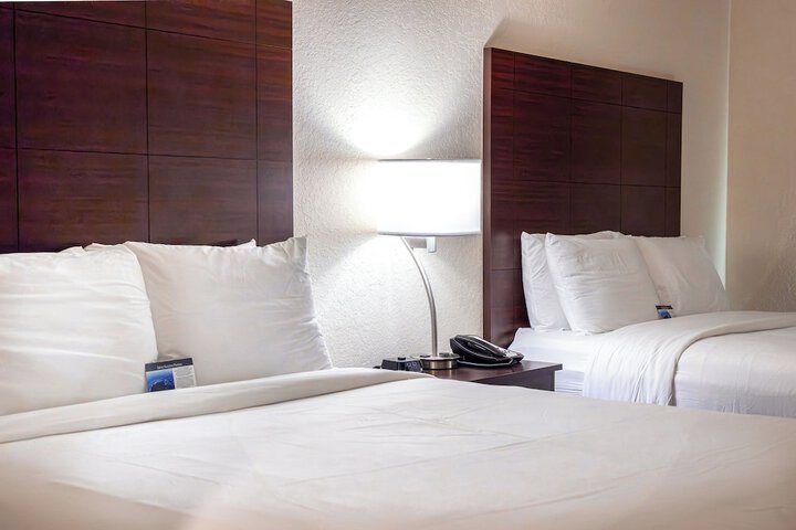 Cobblestone Inn & Suites – Big Lake