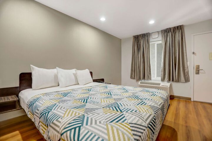 Room 22 of 26