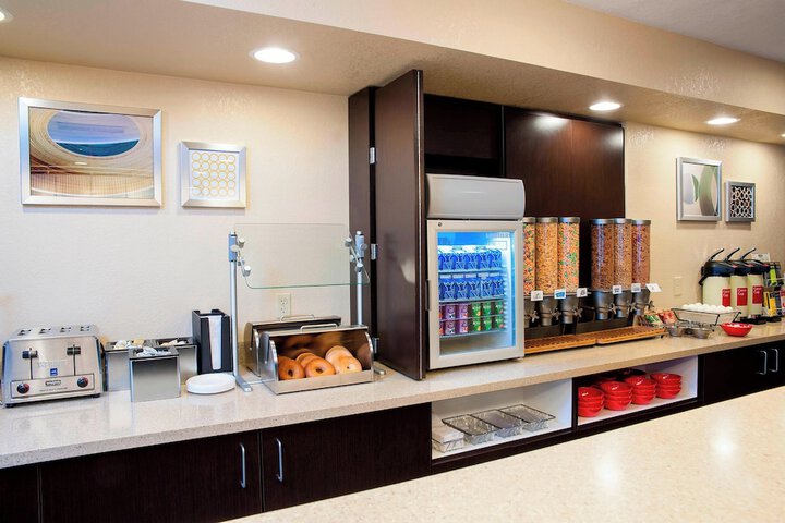 Breakfast/Coffee Service 15 of 18