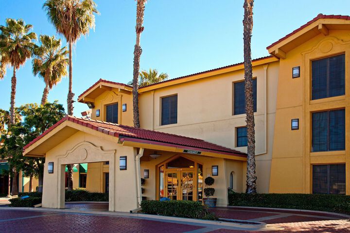 Hotel 4 of 20