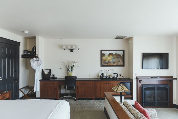 Room 119 of 147