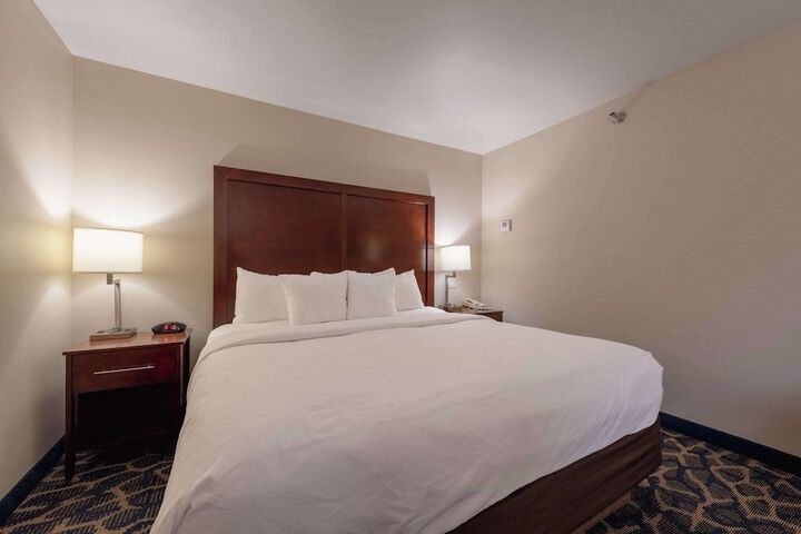 Room 108 of 132