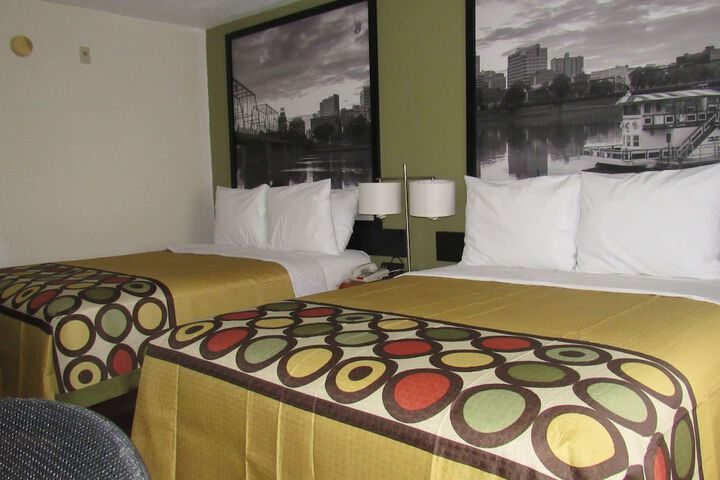 Room 62 of 74
