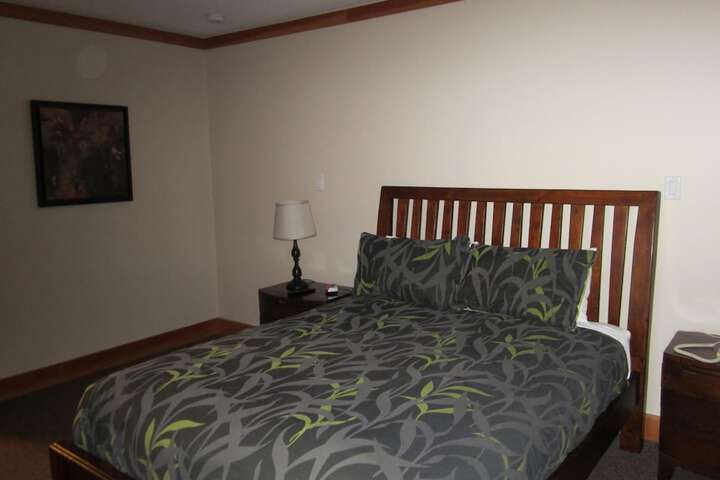 Room 10 of 37