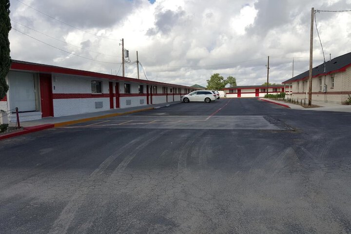 Luxury Inn & RV Park