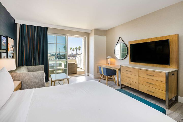 Inn at the Pier Pismo Beach Curio Collection by Hilton
