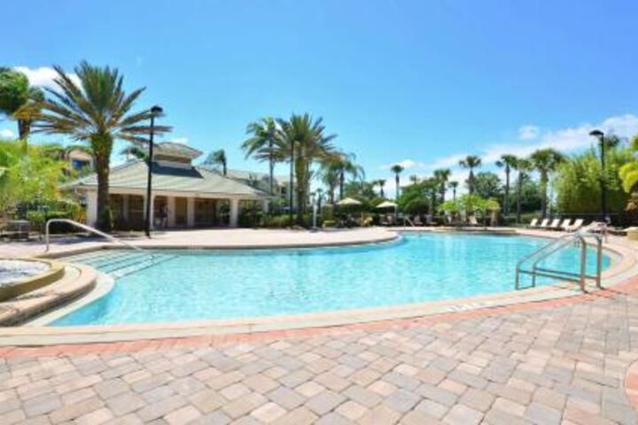 Brand New Super Cool Fountain View Condo by Main Pool Near Parks & OCCCC