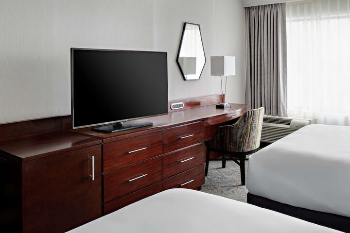 Room 18 of 48