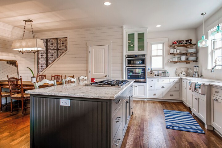 Modern Gearhart Getaway Walk to Beach & Downtown!