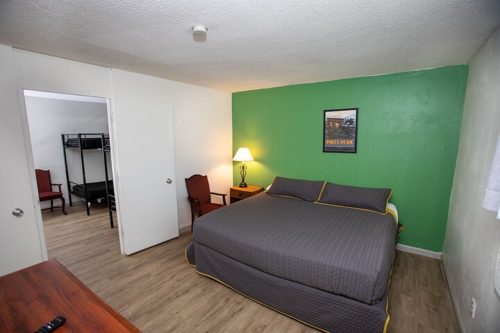 Room 36 of 41
