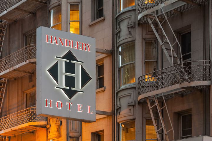 Hotel 7 of 30