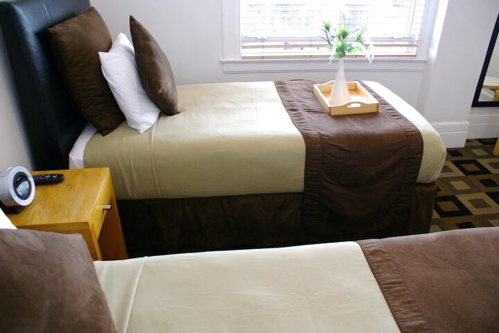 Room 28 of 58