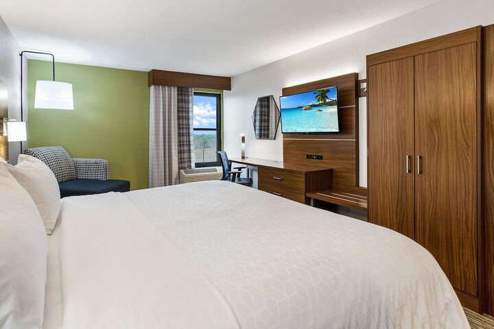 Room 26 of 60