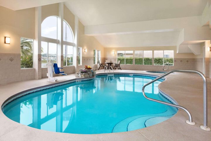 Pool 2 of 18