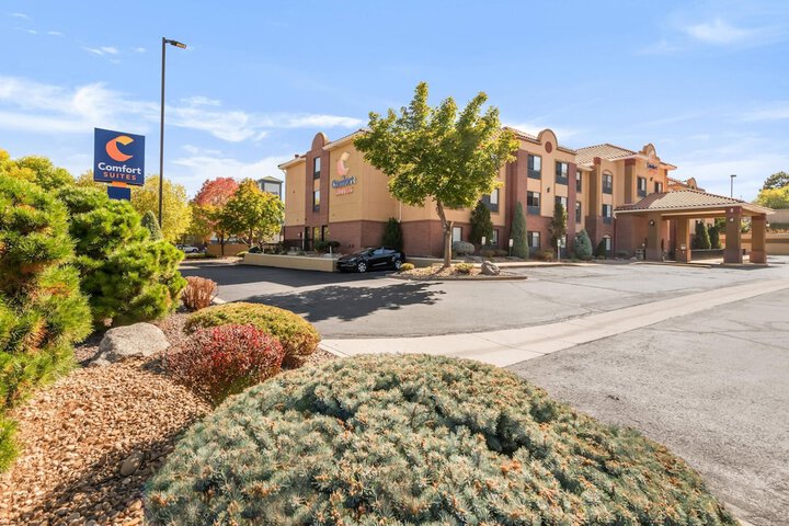 Comfort Suites Lakewood - Denver