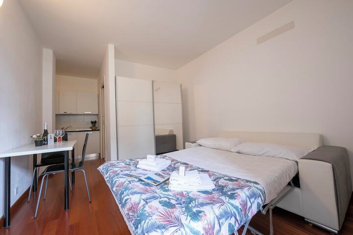 Room 16 of 18