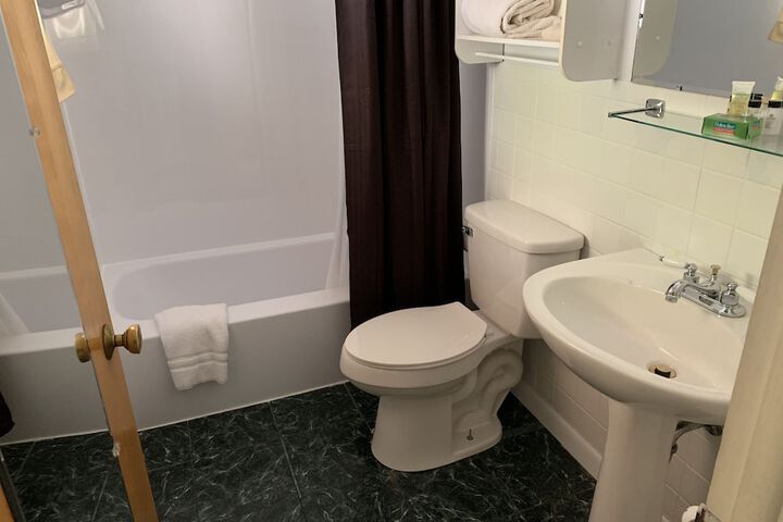 Room 42 of 55