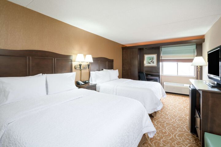 Room 34 of 77