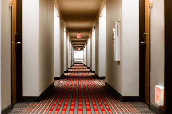 Ten Pin Inn & Suites