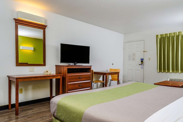 Motel 6 Oakdale CA