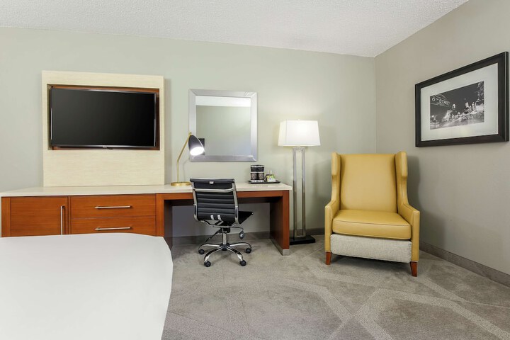 Room 13 of 39