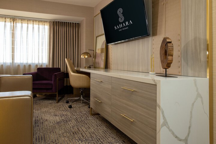 Room 54 of 107
