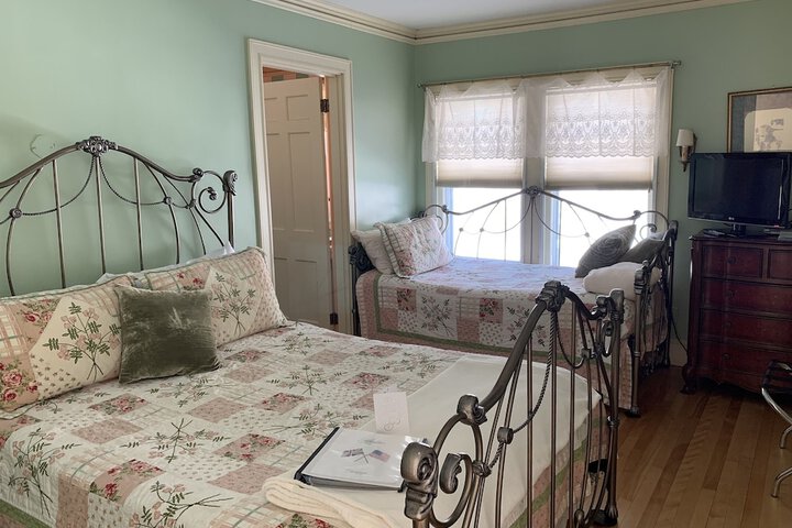 Room 26 of 85