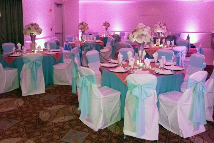 Ballroom/Hall 19 of 22
