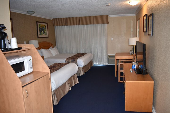 Room 42 of 66
