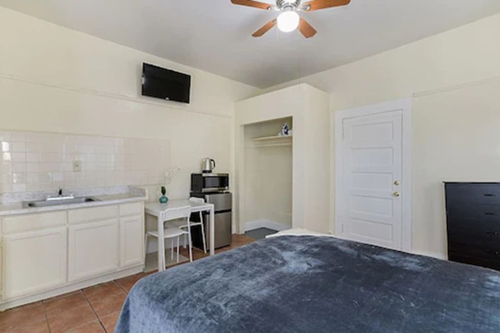 Room 47 of 70