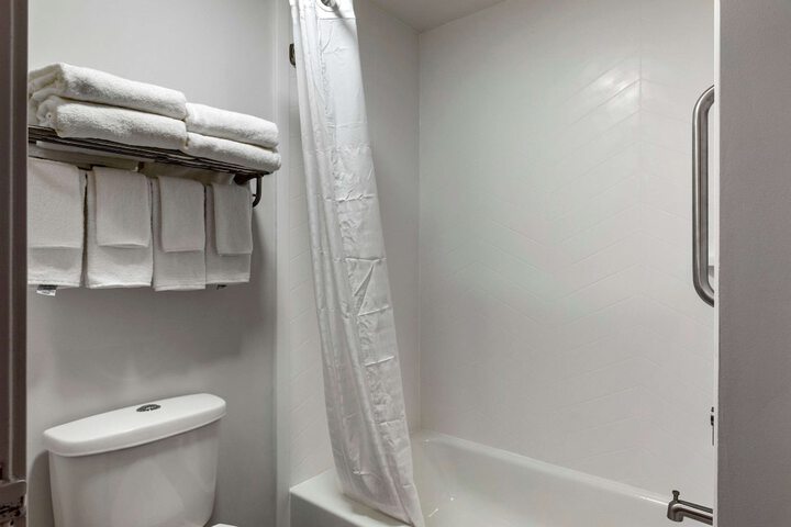 Room 25 of 35