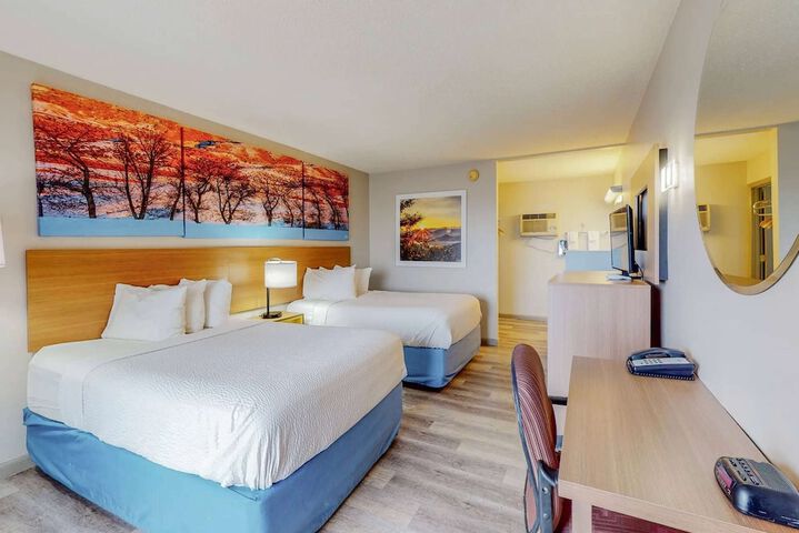 Room 8 of 30