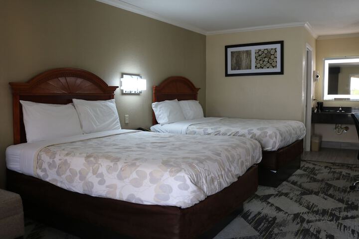 Room 12 of 15
